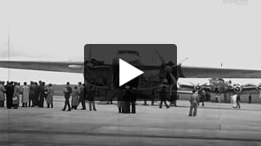 Demonstrações do avião bimotor de transporte militar inglês “Freighter”